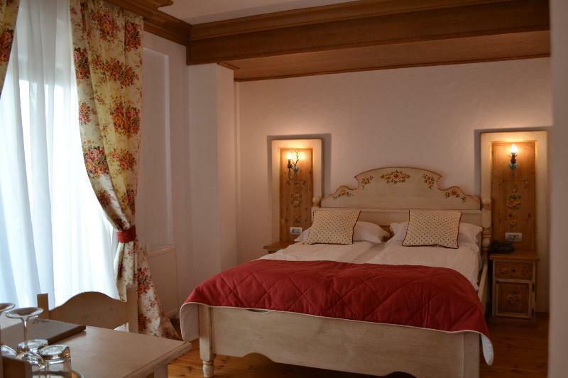 Casa Comana Boutique Hotel Bukarest Exteriör bild